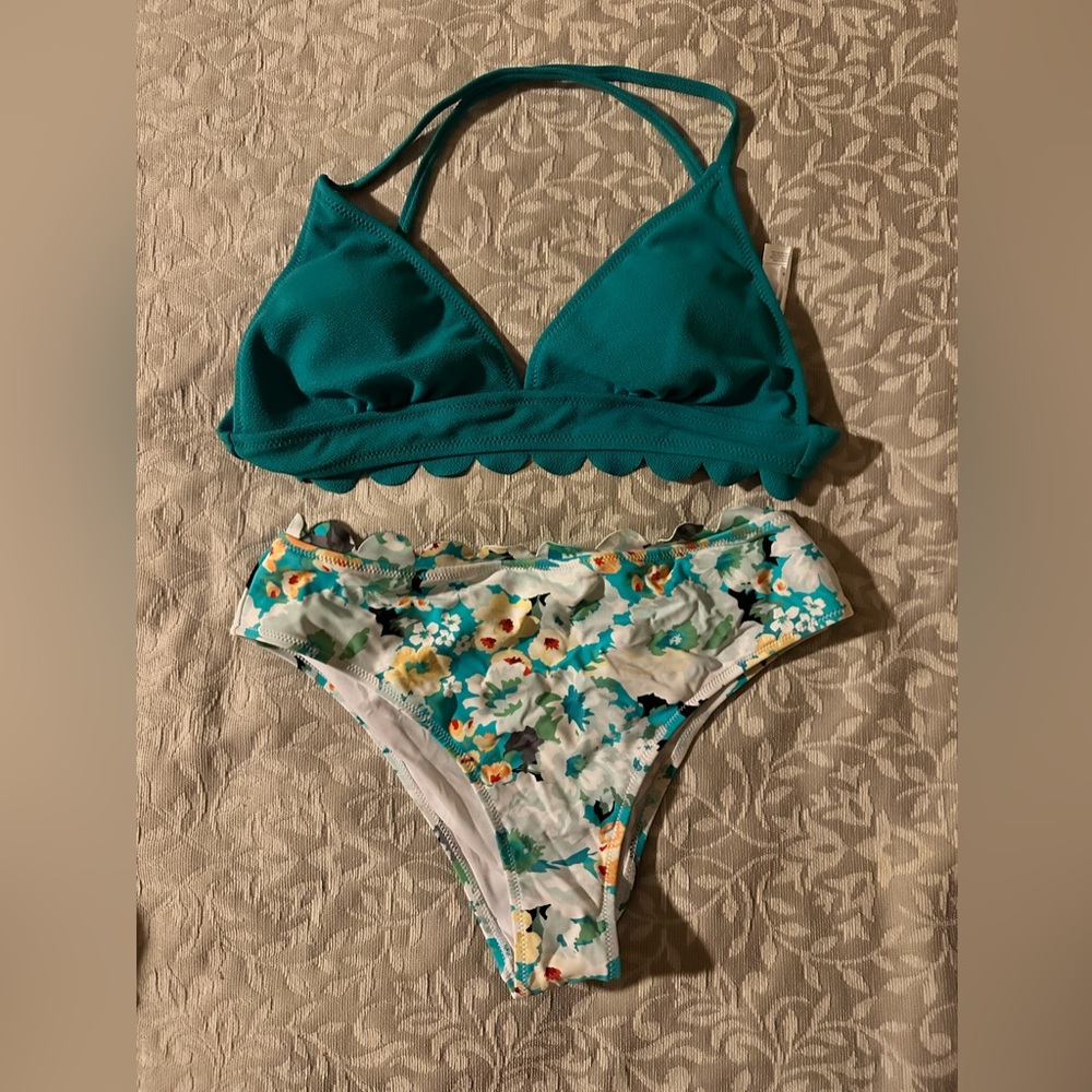 Floral and teal bikini from Cupshe Medium